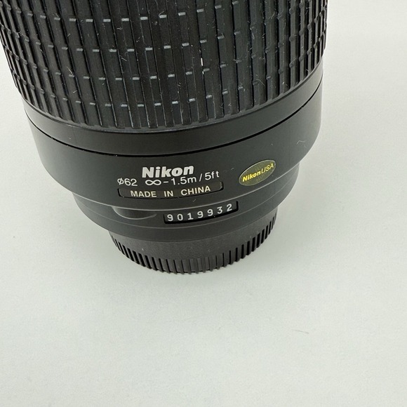 Nikon AF G Zoom-Nikkor 70-300mm f/4-5.6 FX lens‎ HB-26 for N80 N75 D7500 D850 DF - Picture 8 of 13